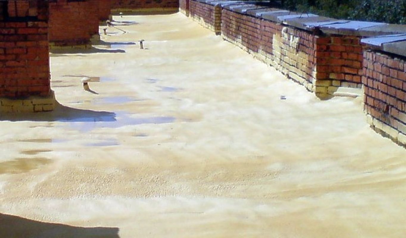 Утепление плоской кровли при помощи ППУ